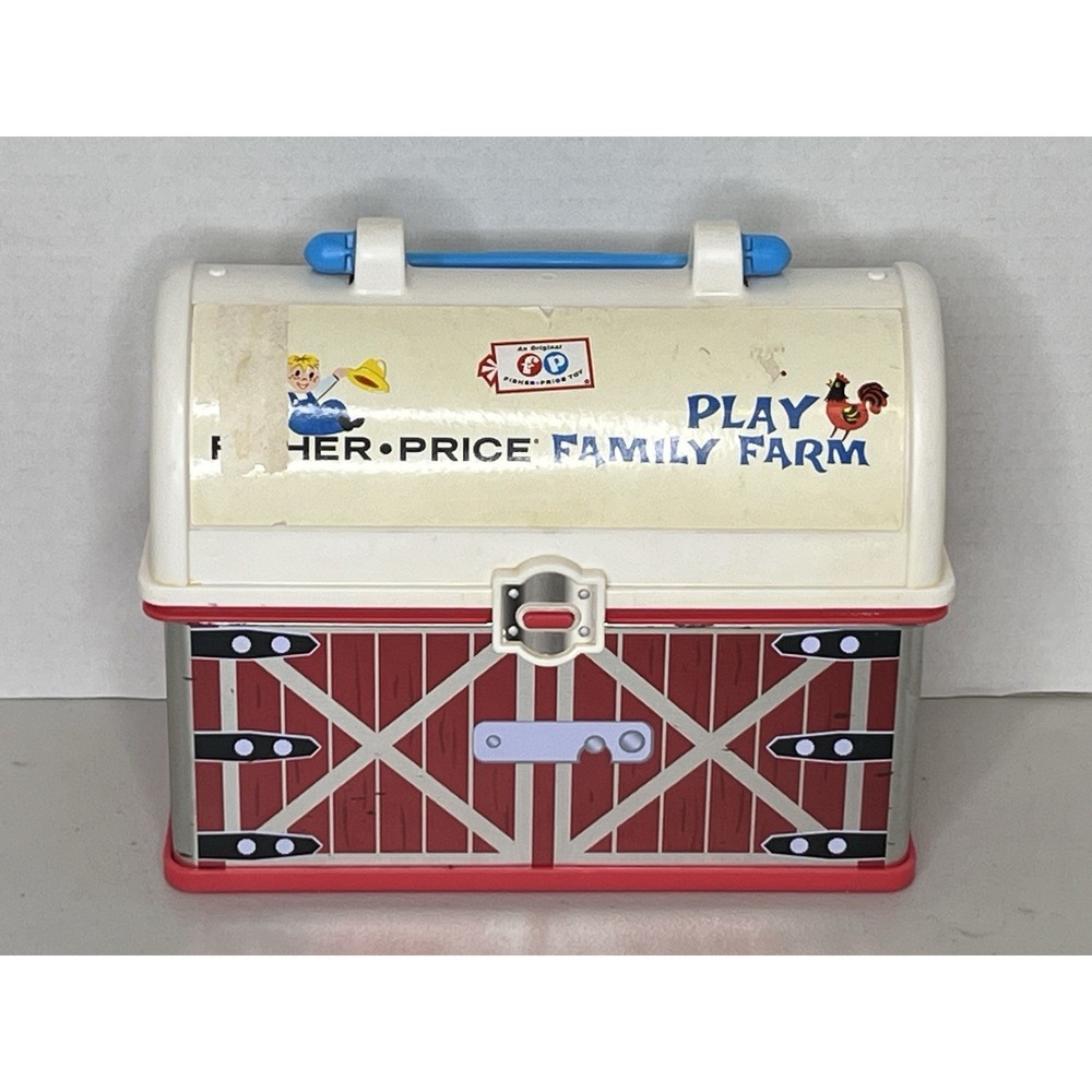 2008 Fisher Price Little People Play Family Farm Lunch Box Barn Carrying Case